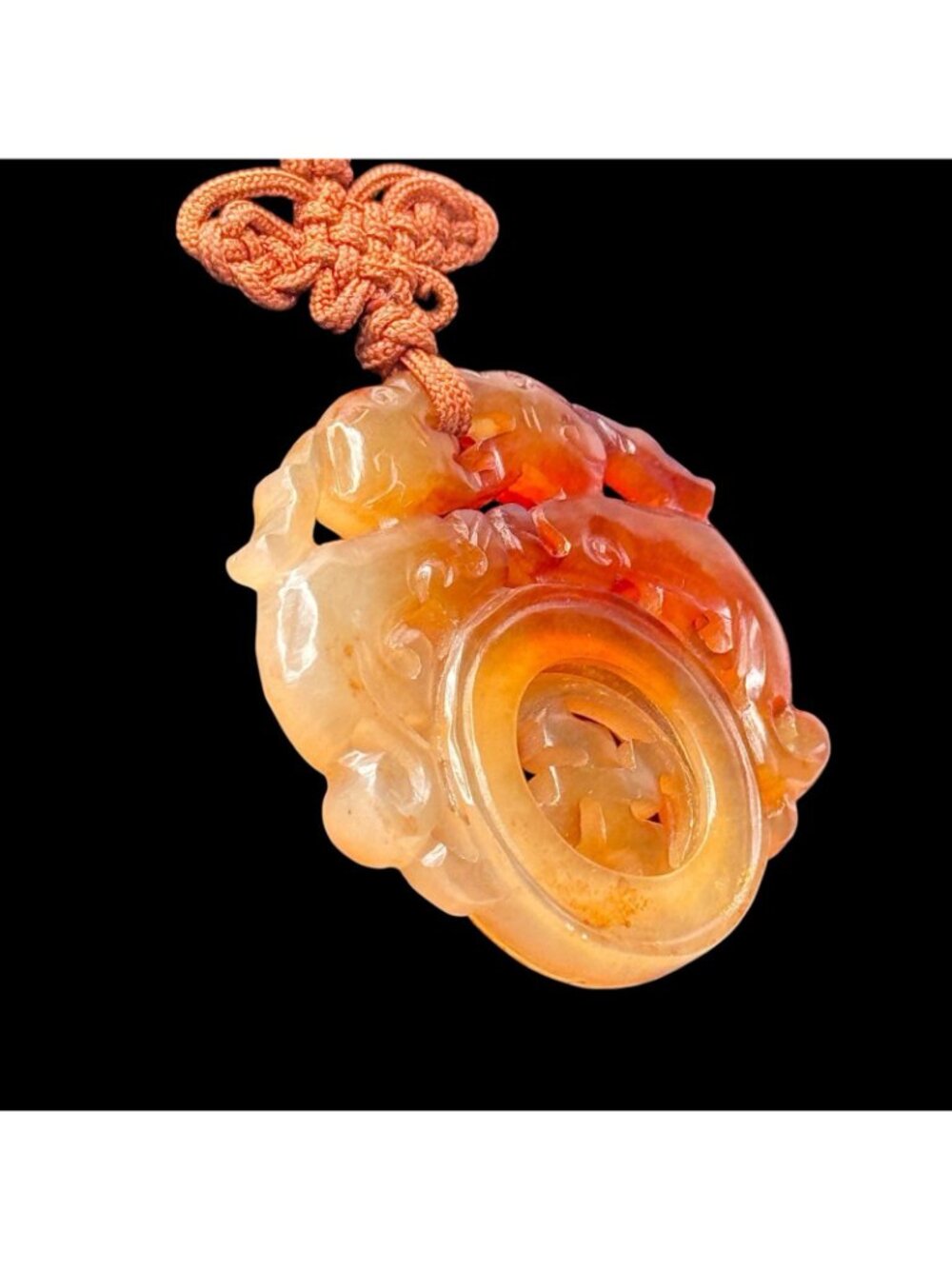 Chinese Pixiu Beast Pendant Carved Agate Spinning "Wan" Symbol Estate 42mm 1970s - Picture 3 of 16